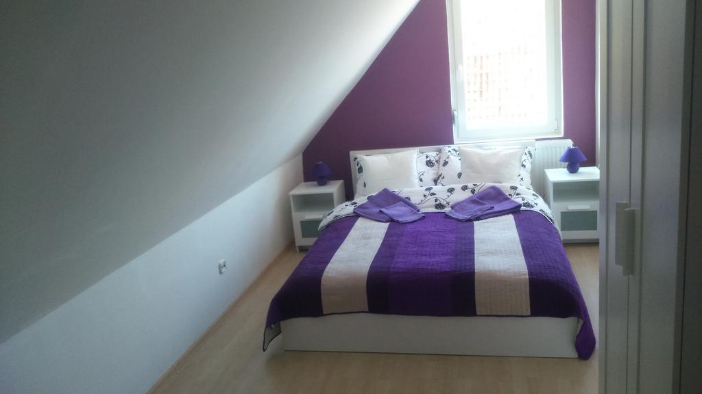 Solid Apartmans بودابست الغرفة الصورة